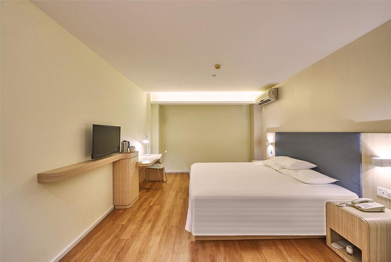 Hanting Pudong Airport Zhuqiao 2*
